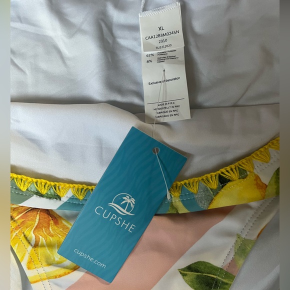 Cupshe Bikini Set - Picture 7 of 10